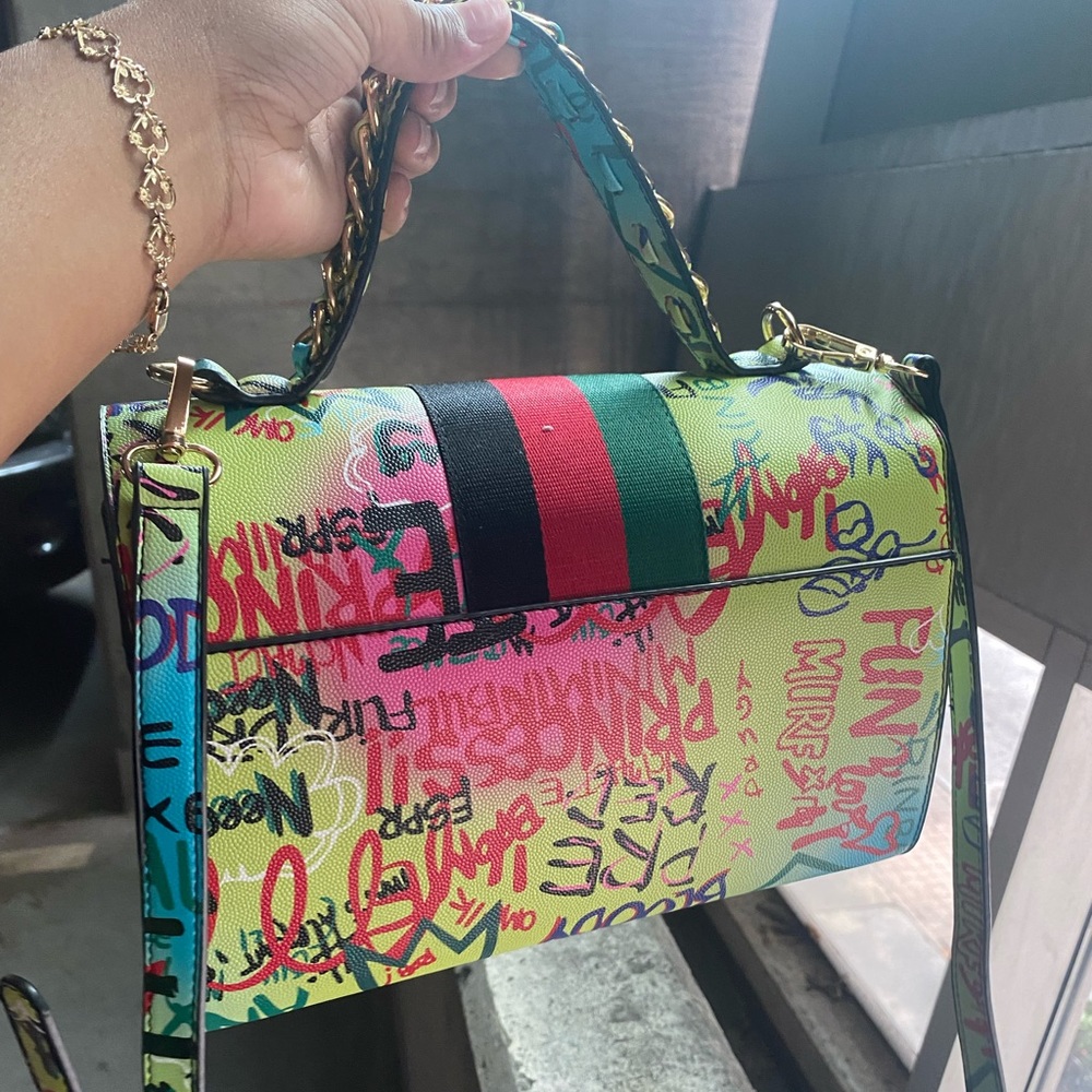 Colorful - Picture 2 of 3